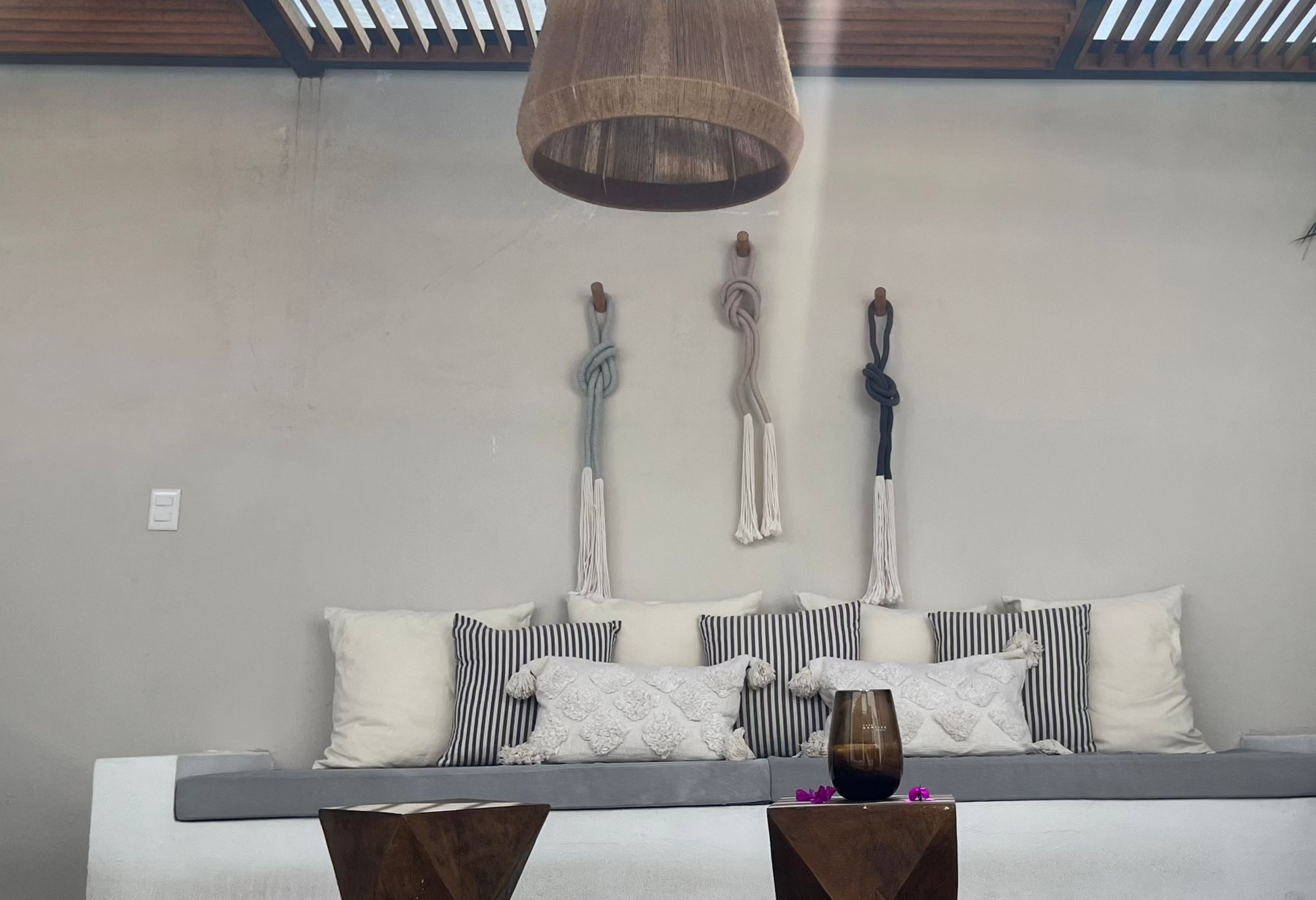 Vela aromática en vidrio soplado con fragancias exclusivas y lujosa. Para lograr un ambiente acogedor