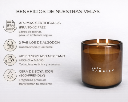 Vela aromática en vidrio soplado- Cindery Musk