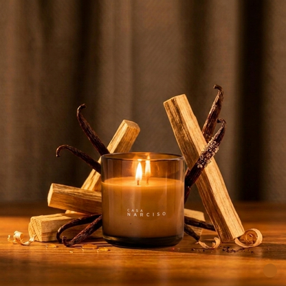 vela aromatica palo santo vainilla aroma exquisito en vaso de vidrio soplado, producto libre de tóxicos