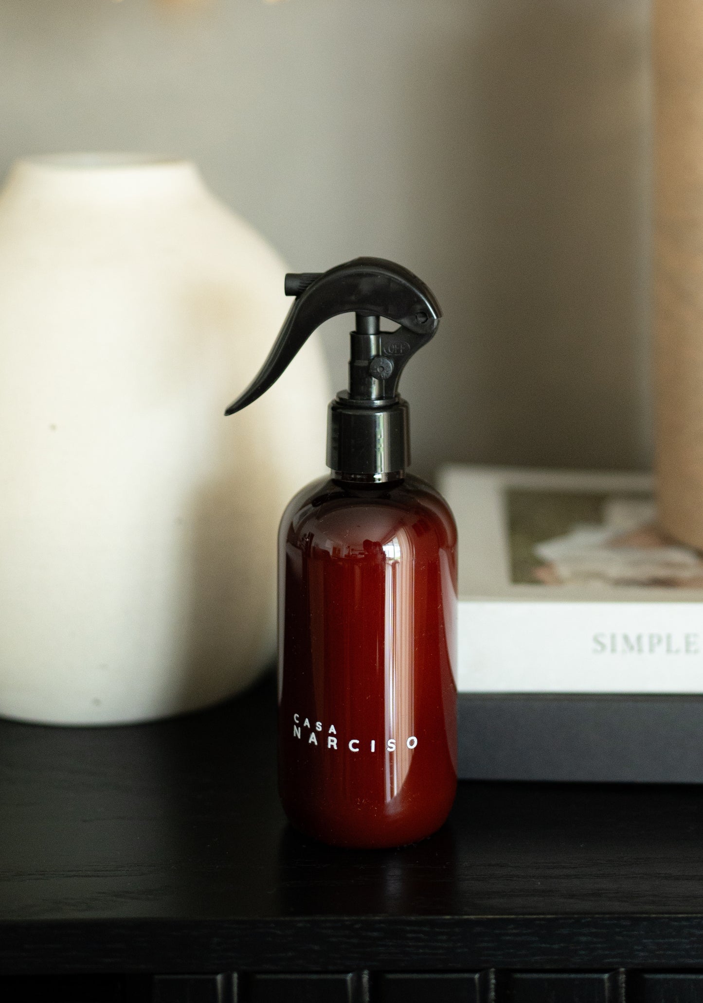 Spray ambientador natural con aroma premium hecho en Mexico. Regalos elegantes para el hogar. Fragancias para el hogar sofisticadas 